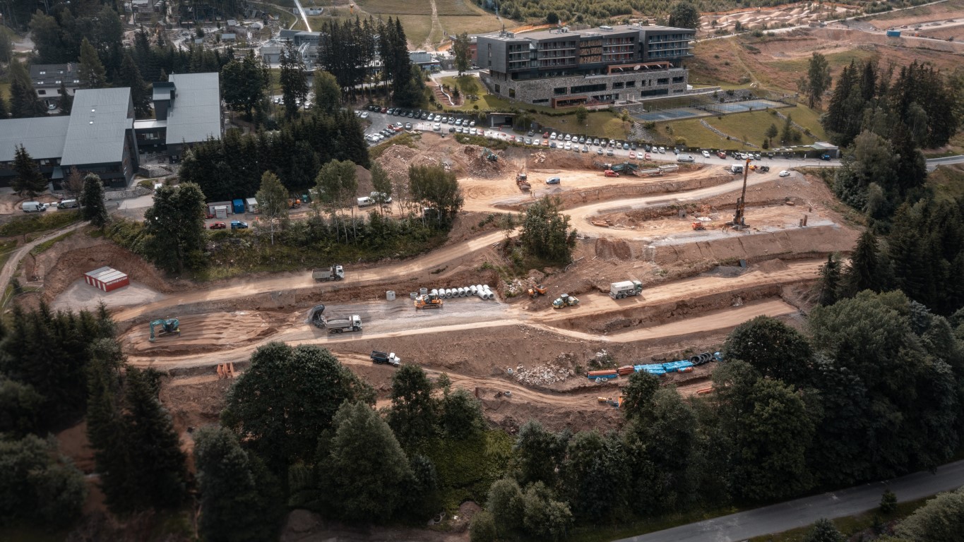 DJI 0994 (Střední)